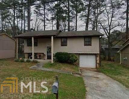 2205 Jonathan Ave - Photo 1