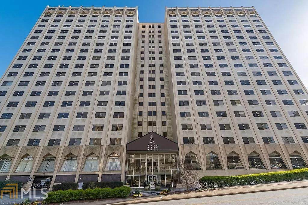 2479 Peachtree Rd - Photo 1