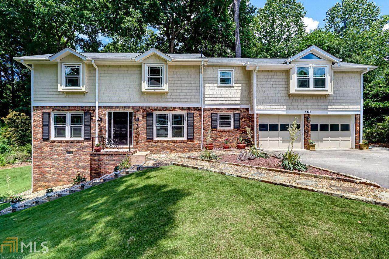 2446 Fox Hollow Ct - Photo 1