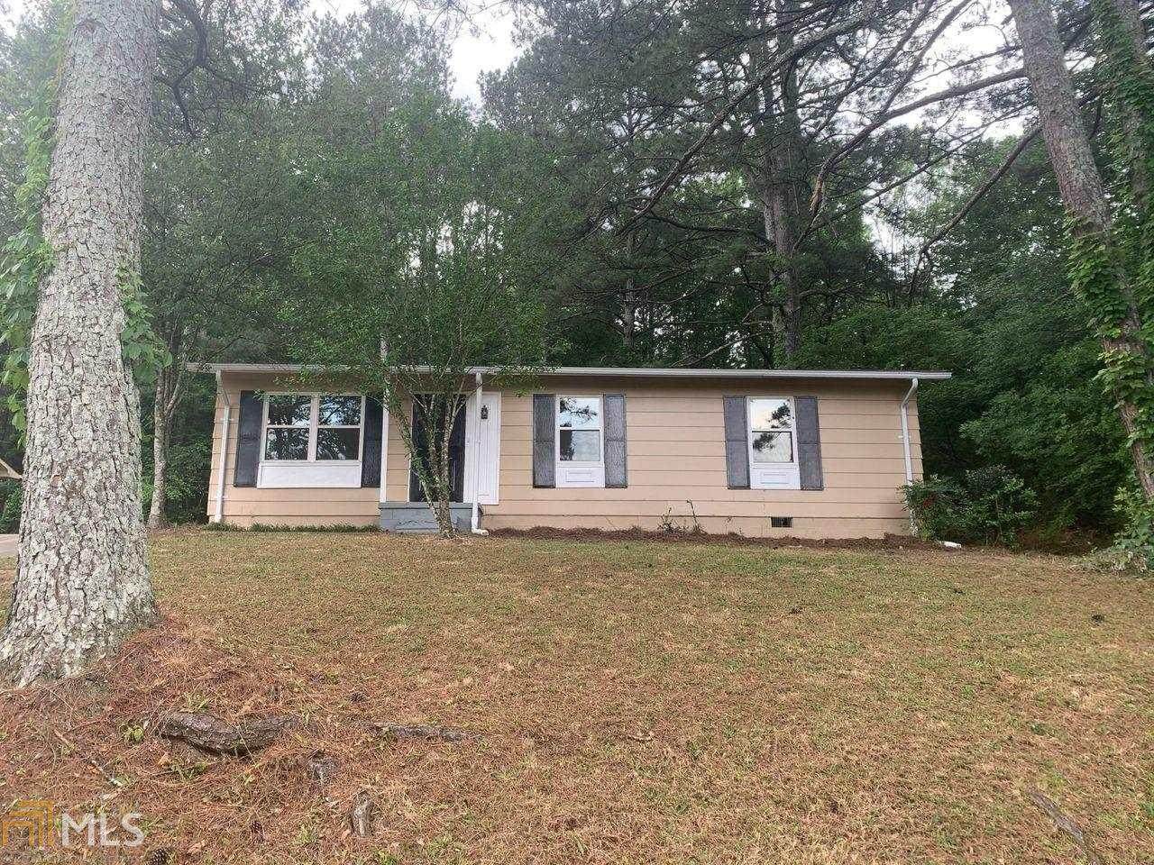 35 Habersham Cir - Photo 1