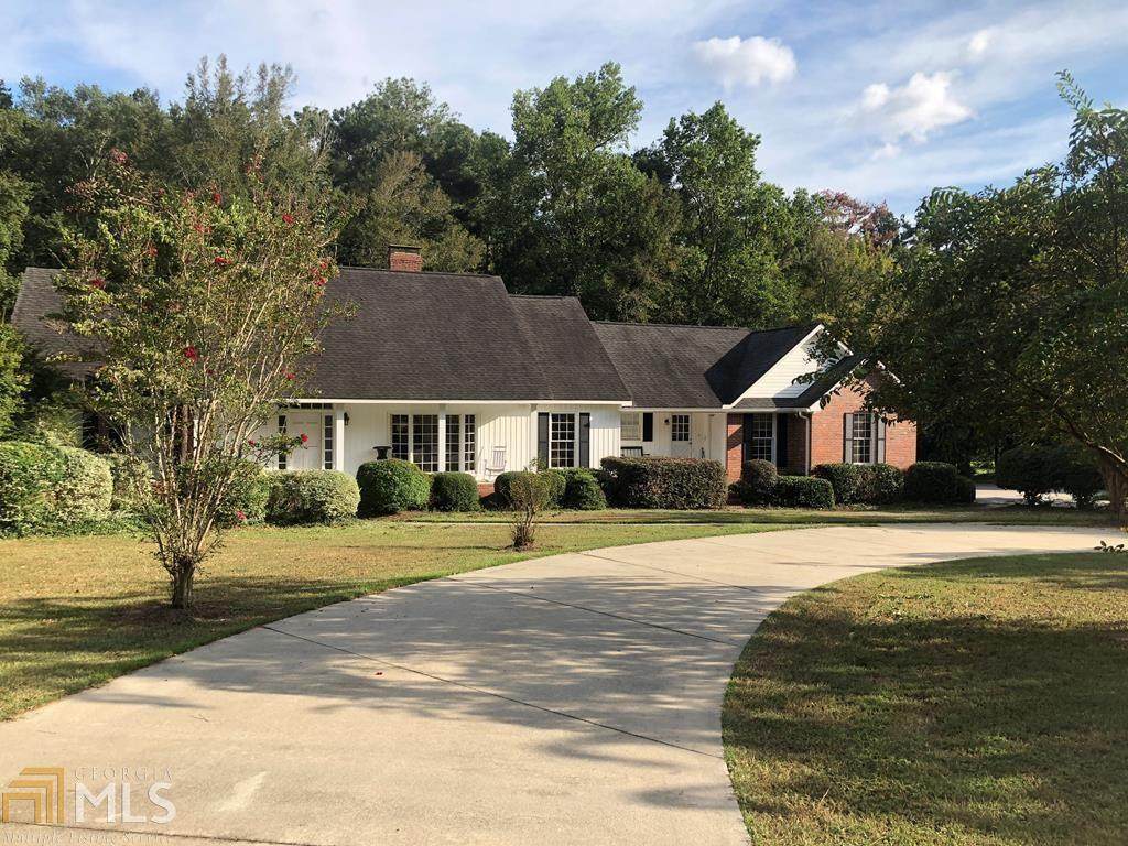 2306 Peacock Dr - Photo 1