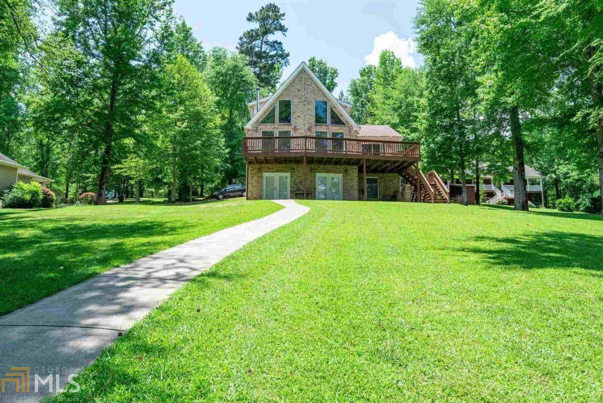 2312 Lakecrest Dr - Photo 1