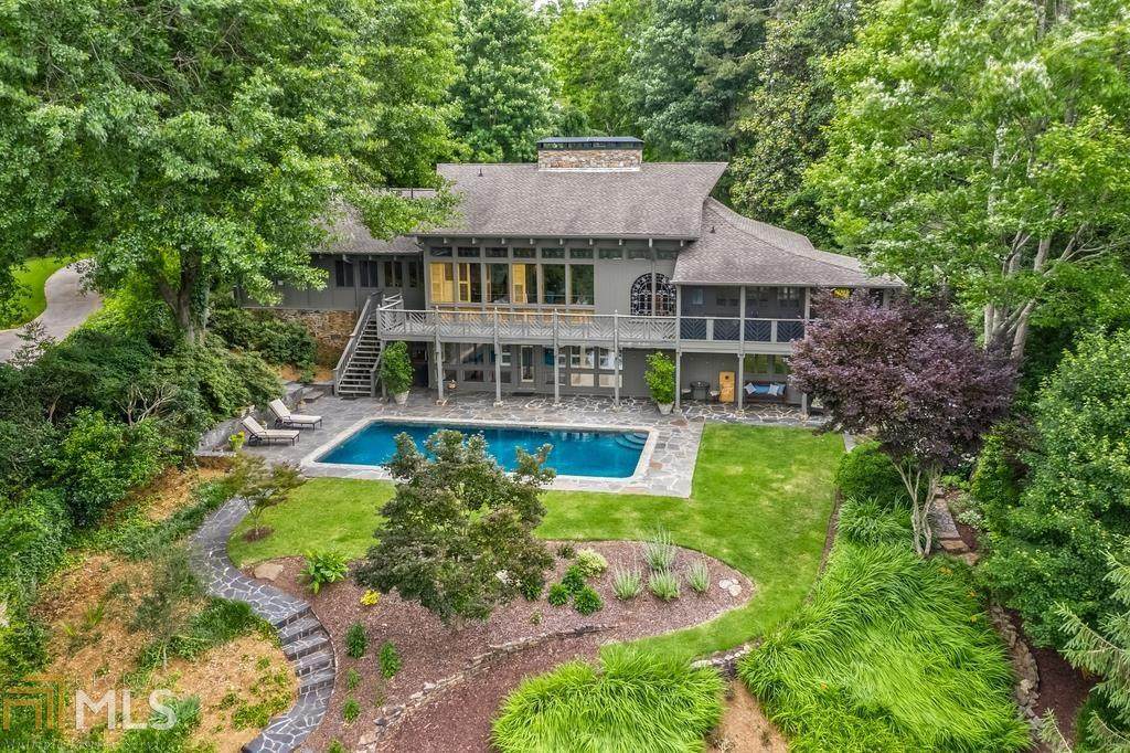 861 Sherwood Rd - Photo 1