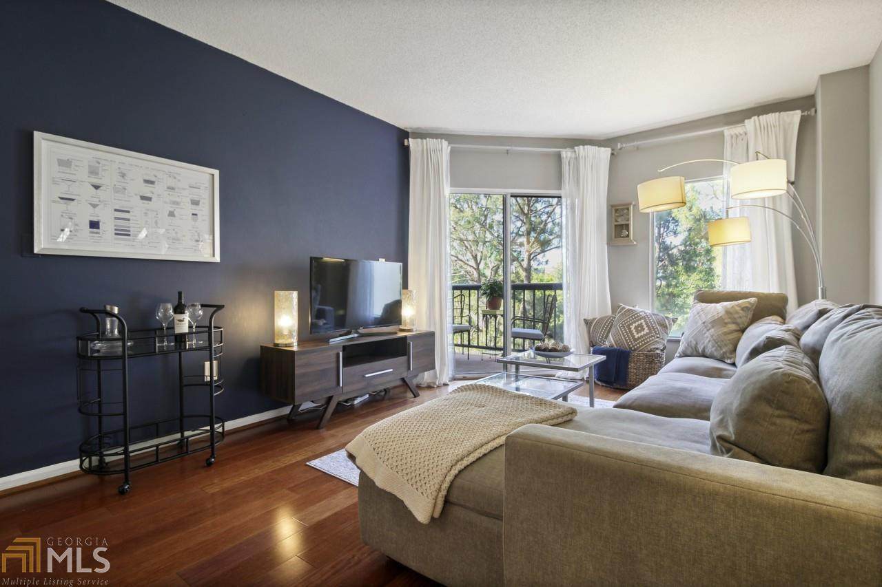 1 Biscayne Dr - Photo 1