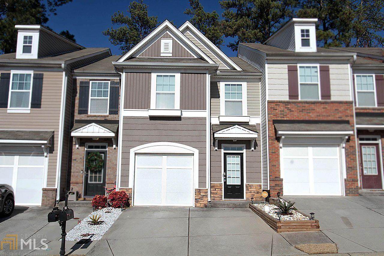 2132 Executive Dr - Photo 1