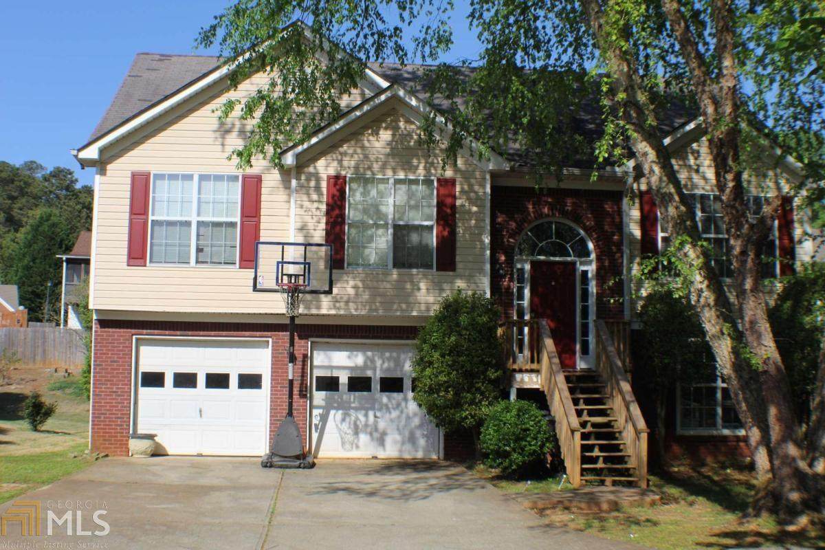 557 Aldgate Ln - Photo 1