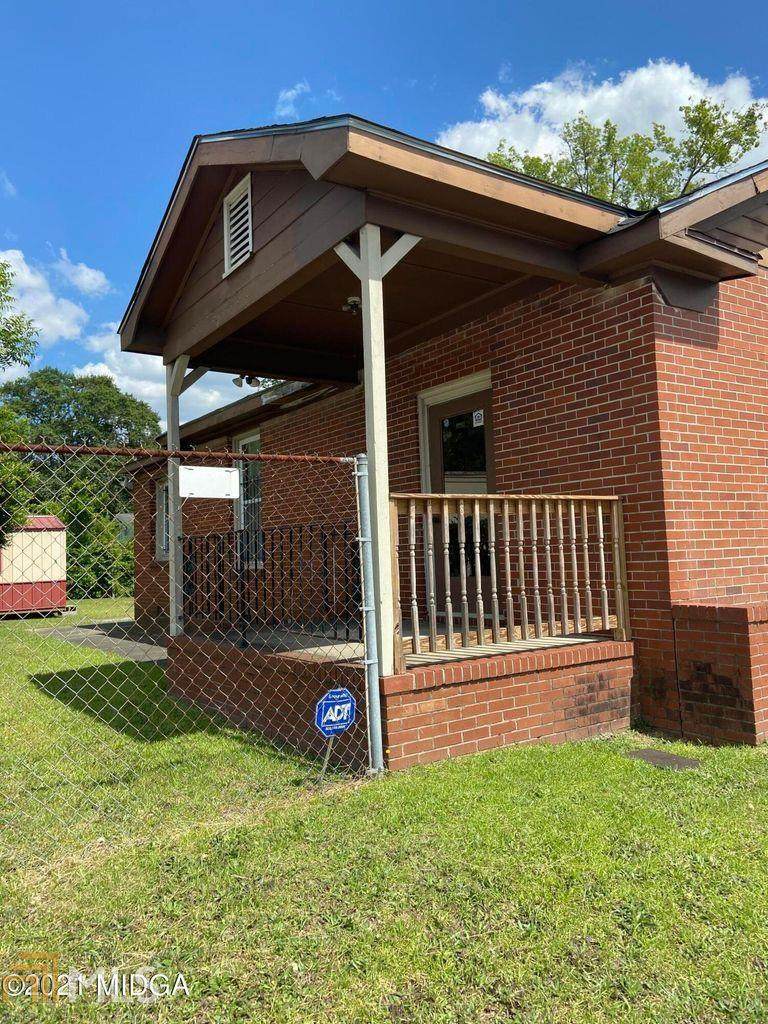 2344 Pio Nono Ave - Photo 1