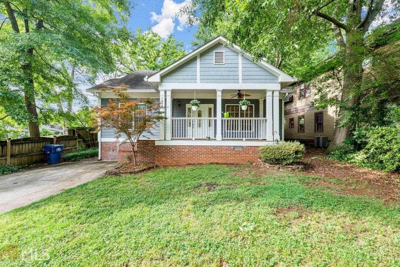 1094 Knott St - Photo 1