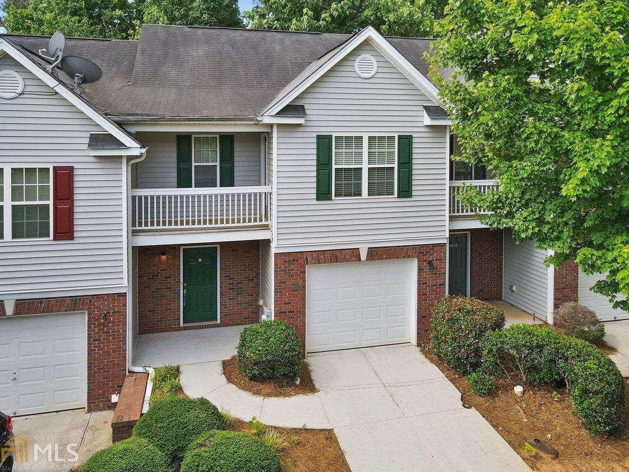 4643 Grand Central Pkwy - Photo 1