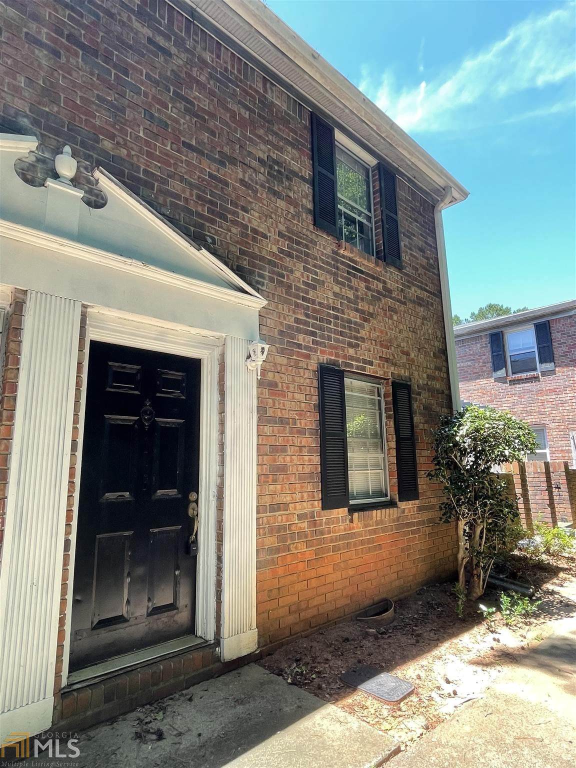 156 Plantation Cir - Photo 1