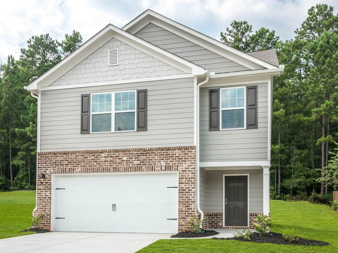 572 Moline Way - Photo 1
