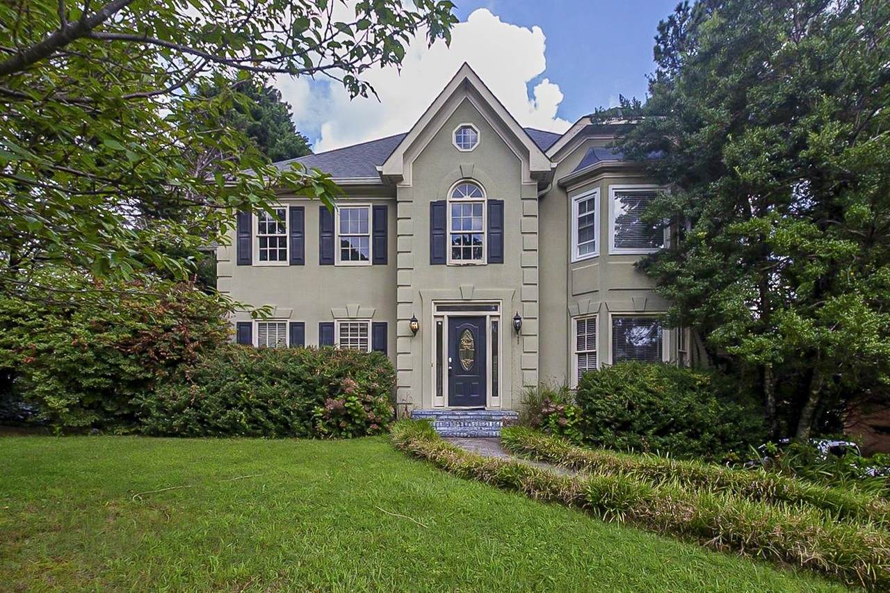 2697 Elmhurst - Photo 1