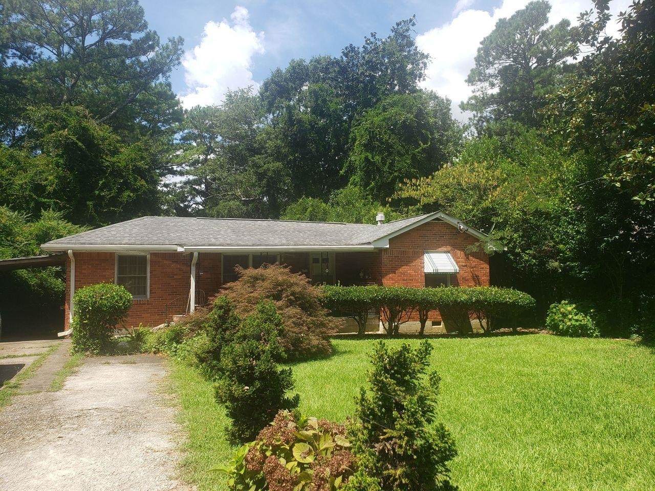2093 Edgemore Drive - Photo 1