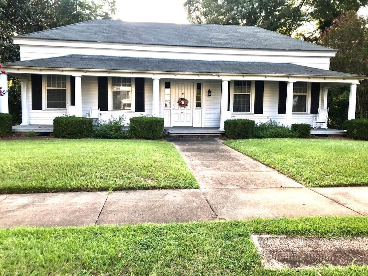 245 Harris Street - Photo 1