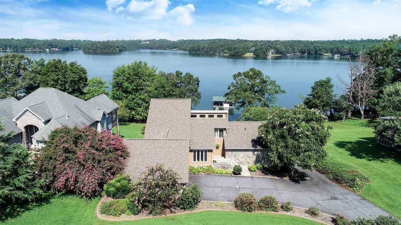 324 Hartview Circle - Photo 1
