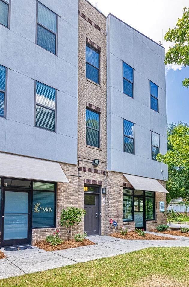 2030 Main Street - Photo 1
