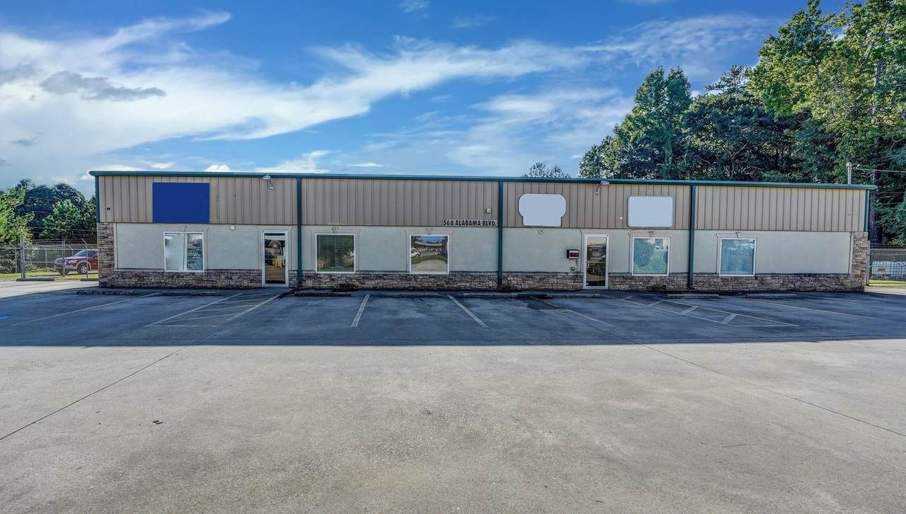 568 Alabama Boulevard - Photo 1