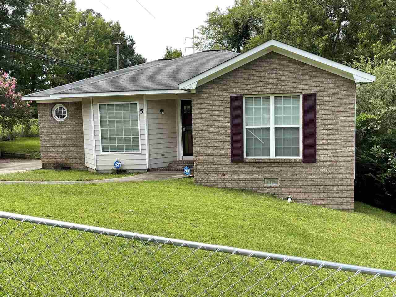 5 Wickham Drive - Photo 1