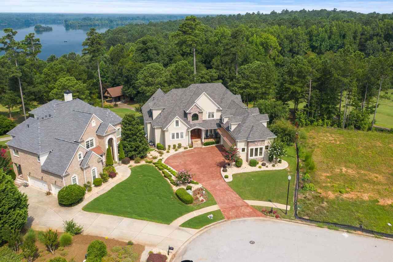 6716 Viewpointe Drive - Photo 1