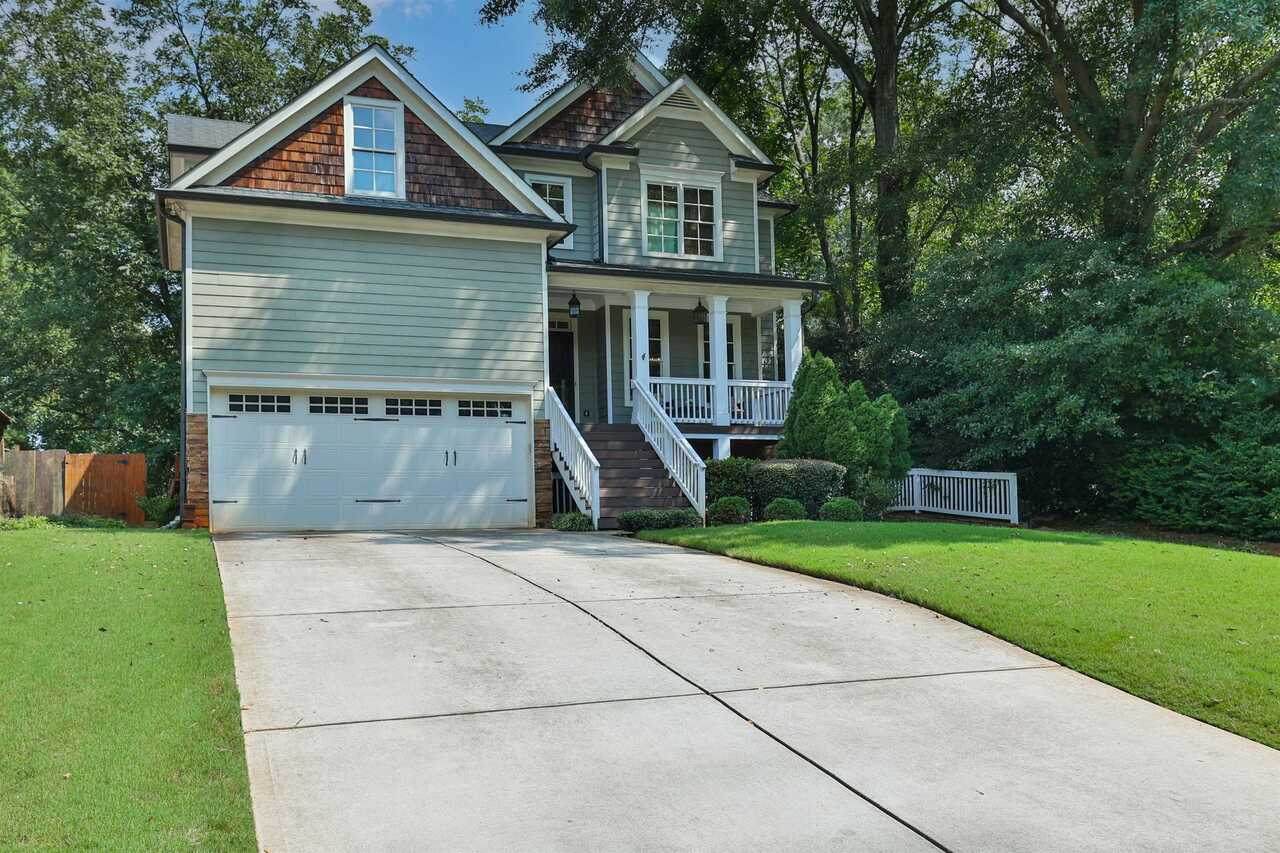 2602 Valley Stream Drive - Photo 1