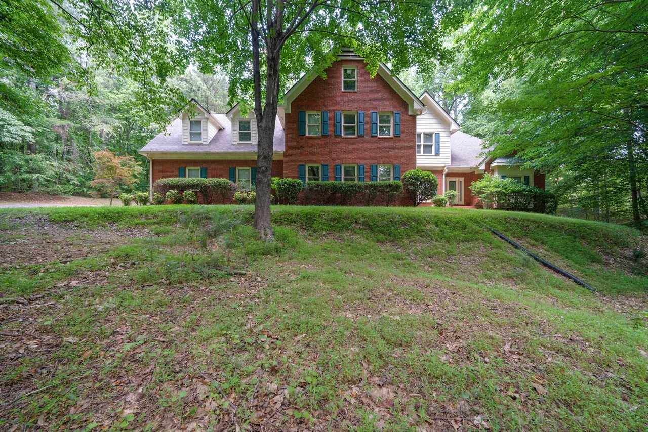 790 Spring Valley Drive - Photo 1