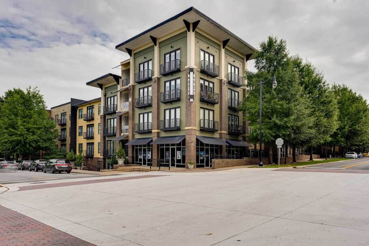 5300 Peachtree Road - Photo 1
