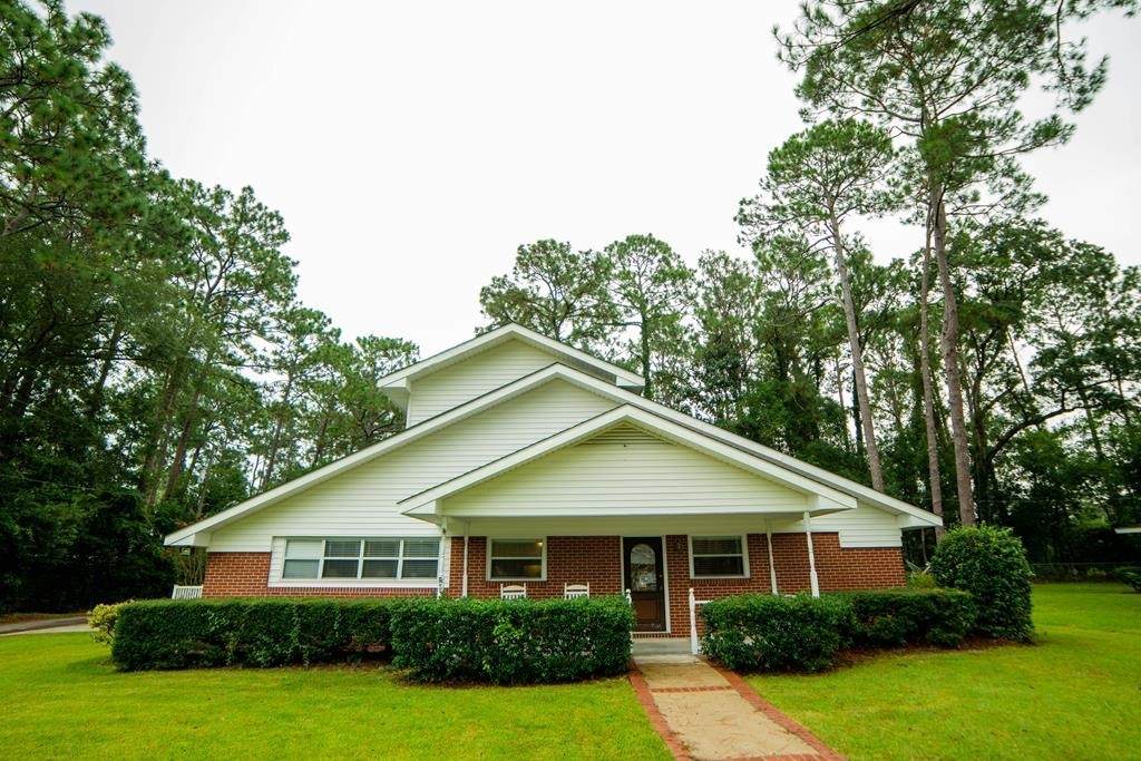 563 Oak Villa Drive - Photo 1