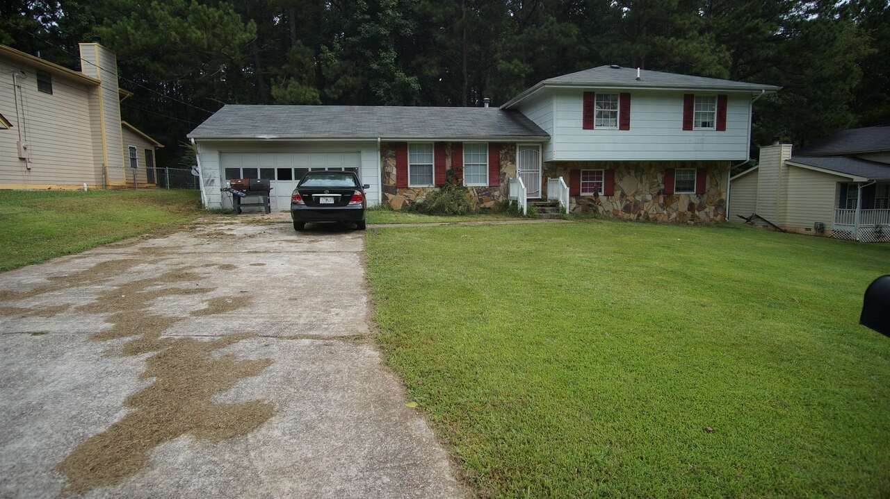 6044 Dan Drive - Photo 1