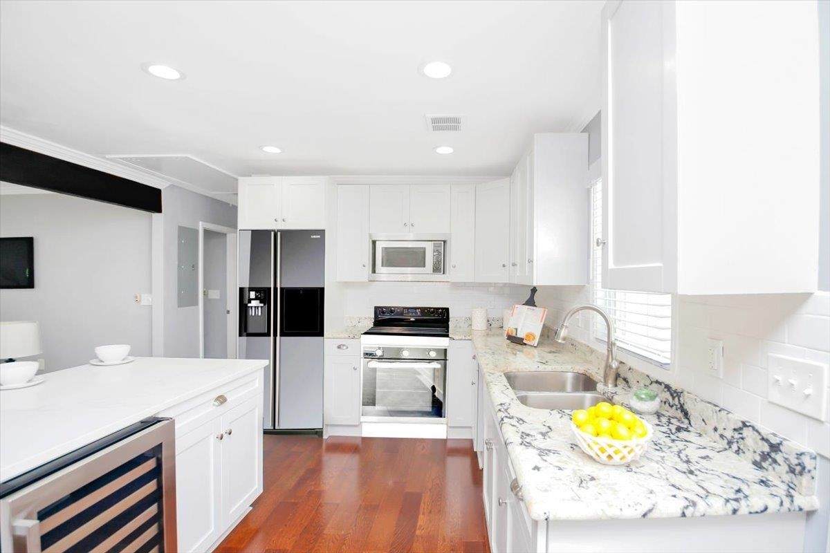1165 Graymont - Photo 1