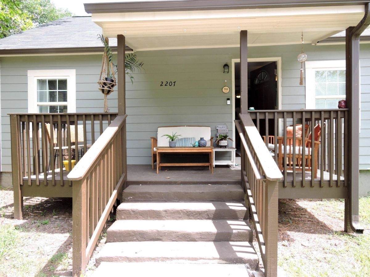 2207 Emory Street - Photo 1