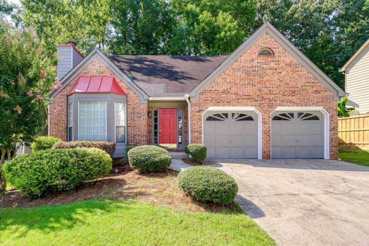 1404 Chapel Hill Lane - Photo 1