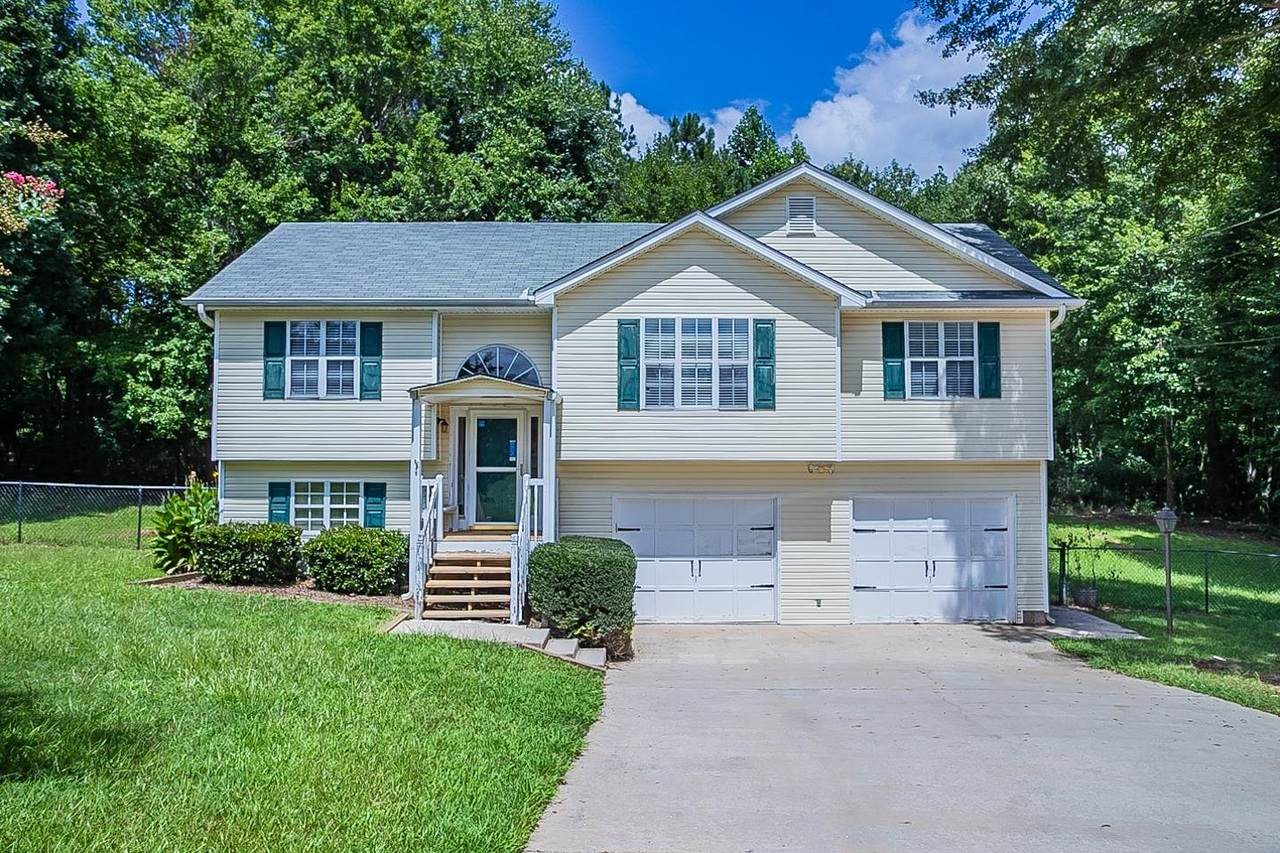 301 Willow - Photo 1