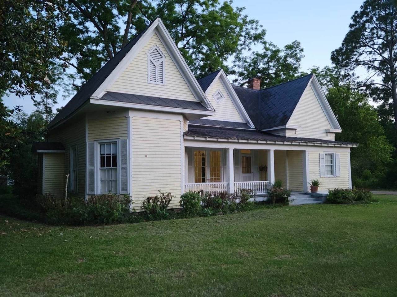 294 Pioneer Road - Photo 1