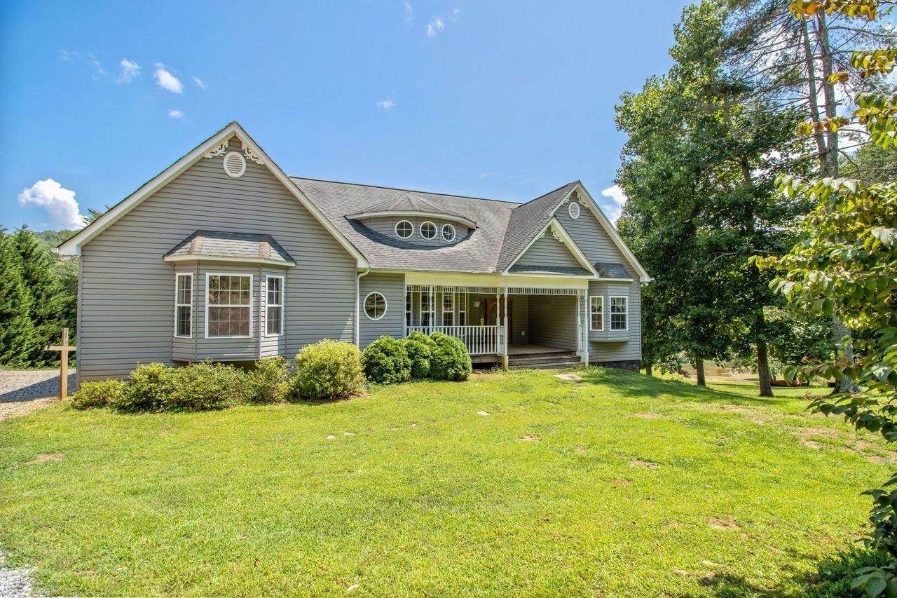 349 Cozy Cove Hollow - Photo 1