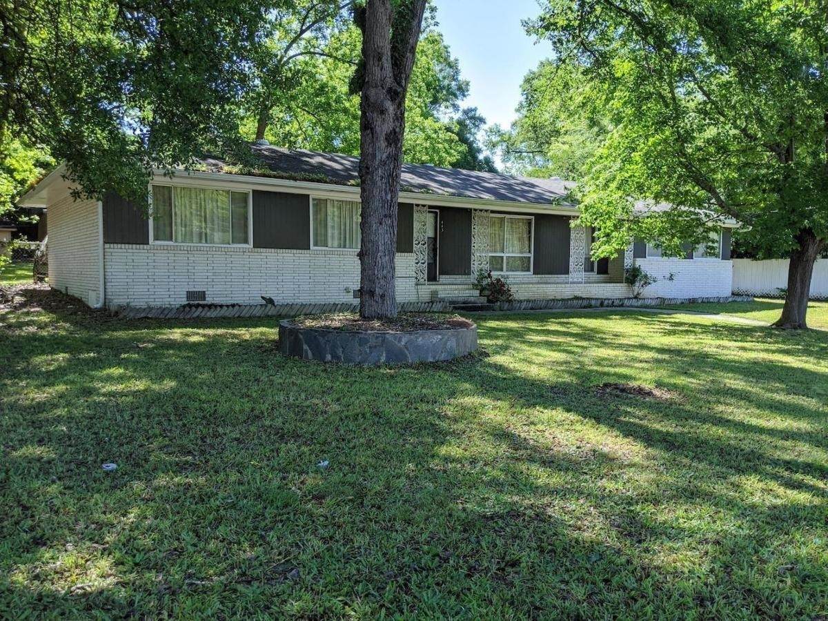 443 Mulberry Street - Photo 1