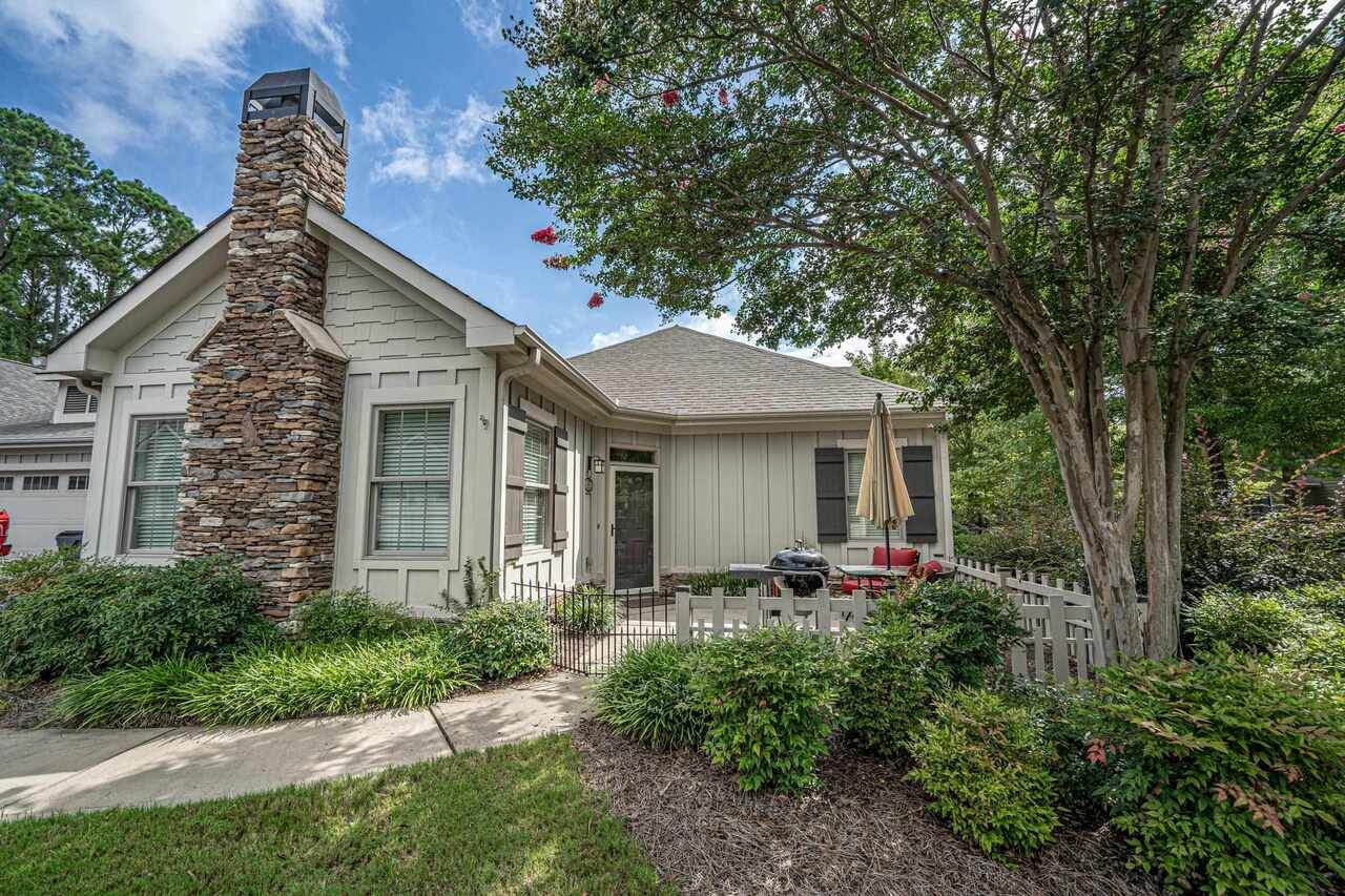120 Edgewood Court - Photo 1