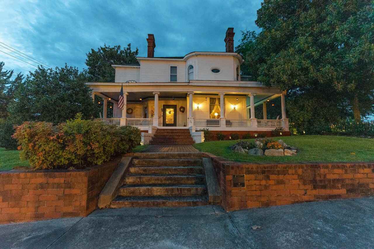 74 Tugalo Street - Photo 1