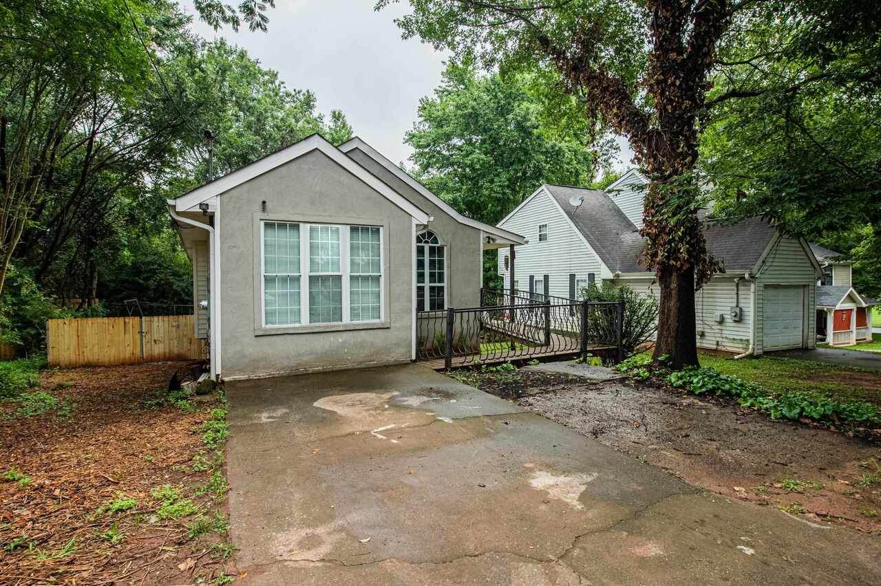 636 Sandys Lane - Photo 1
