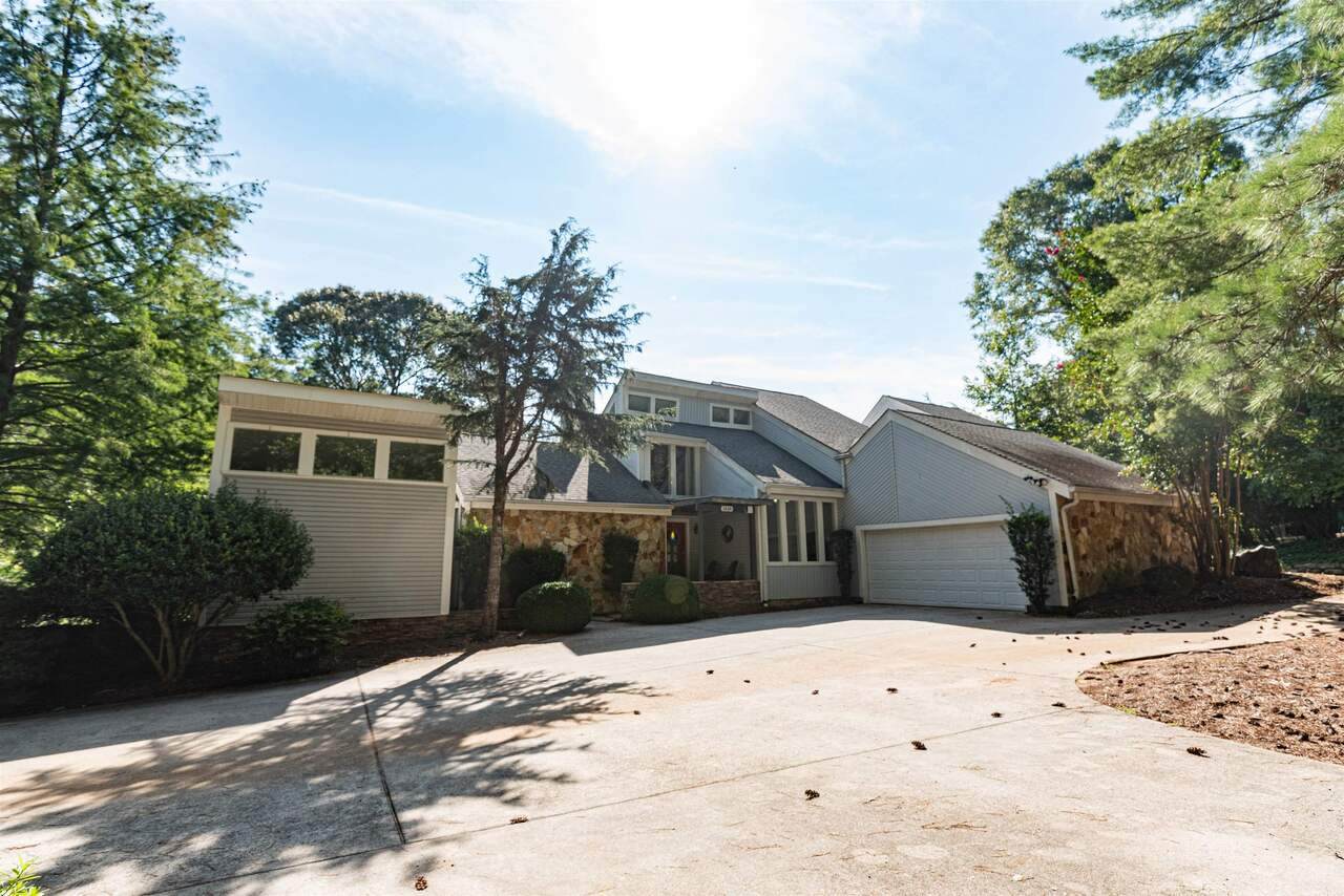 1664 Newnan Road - Photo 1