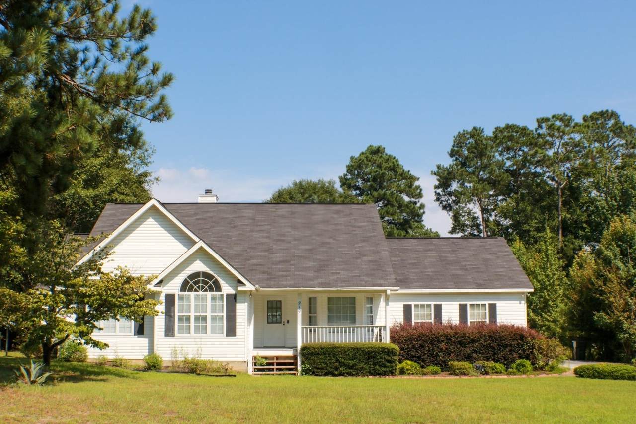210 Laurel Lane - Photo 1