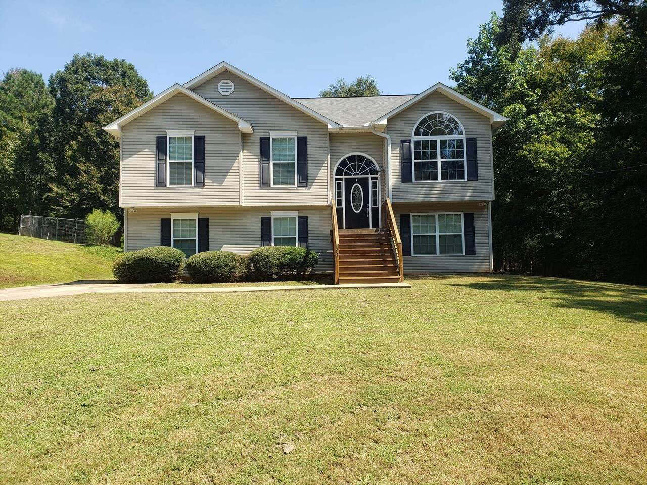 193 Lee Rd 2098 - Photo 1