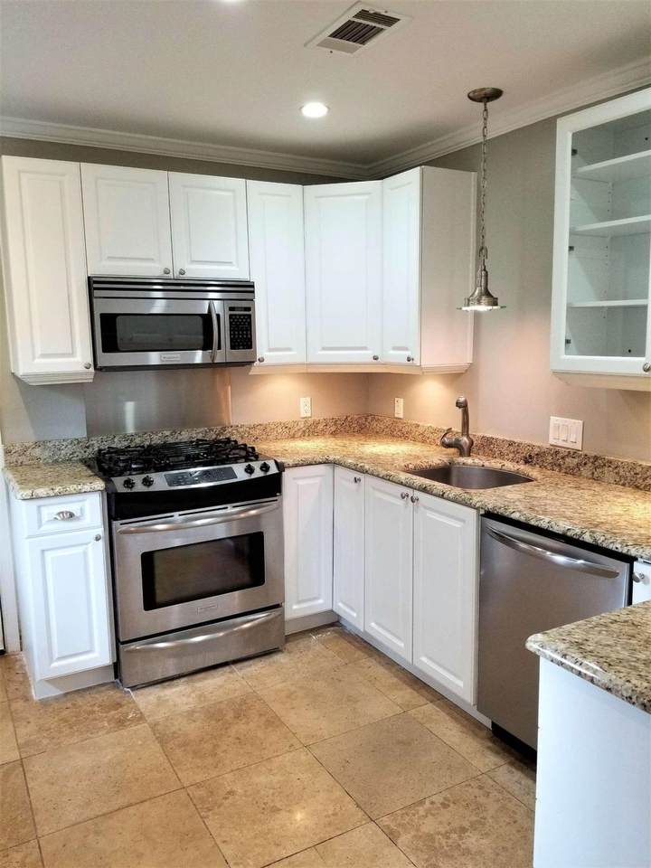 3660 Peachtree Road - Photo 1