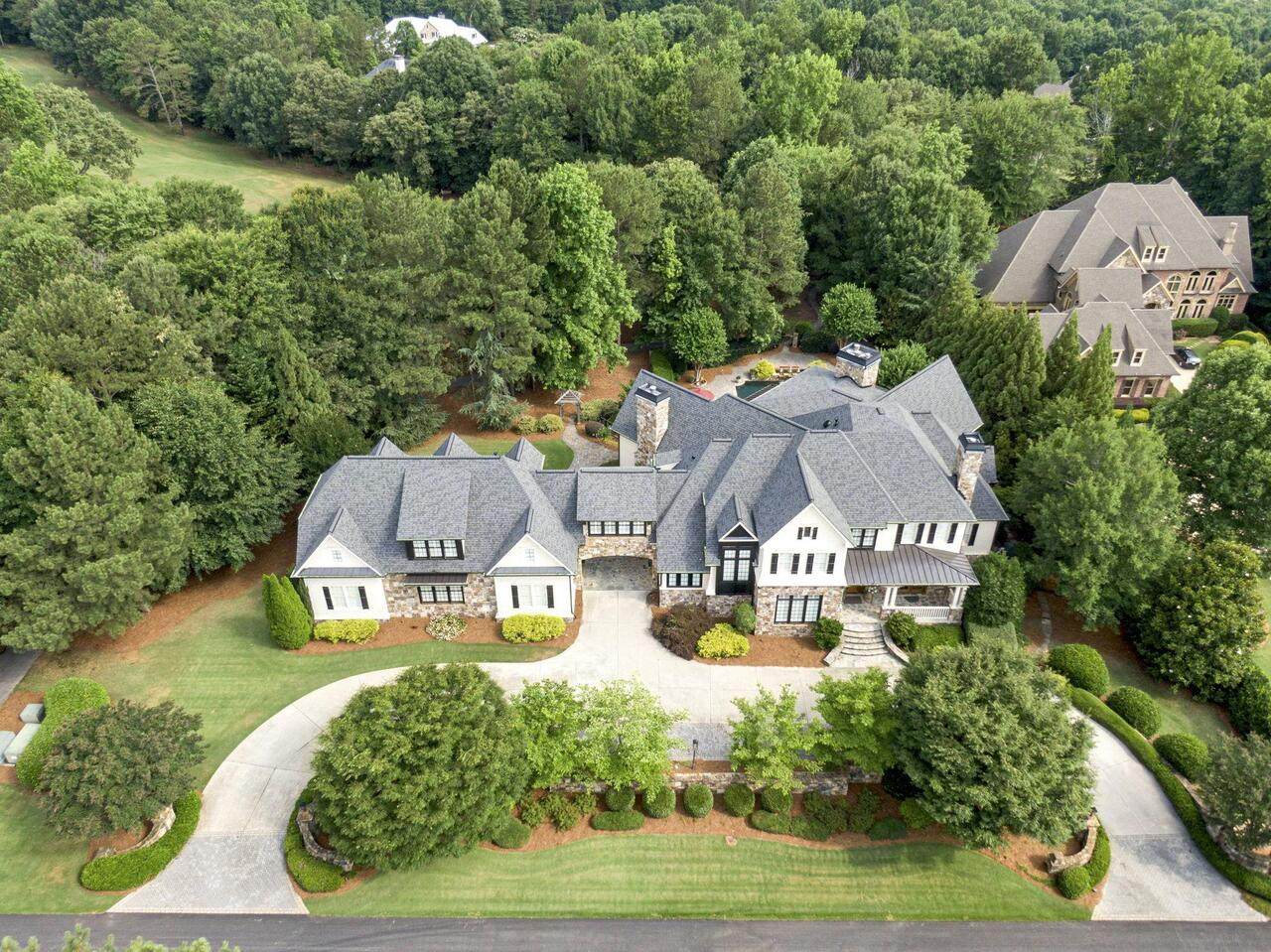 5312 Legends Drive - Photo 1