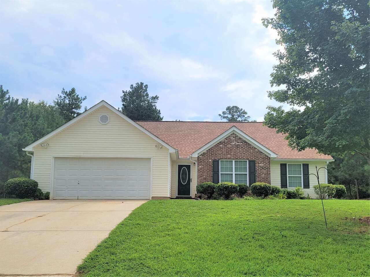 123 Waterford Drive - Photo 1