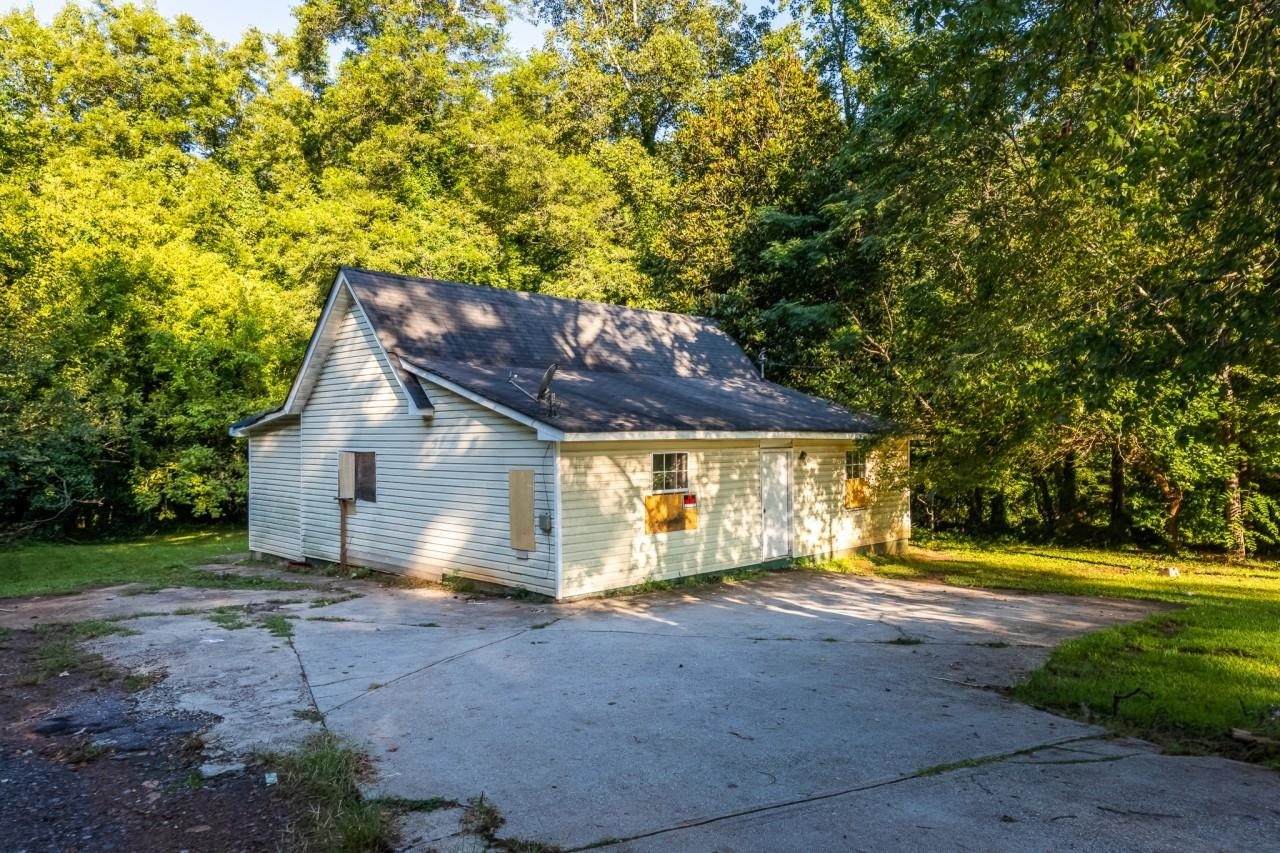 2613 Flat Shoals Road - Photo 1
