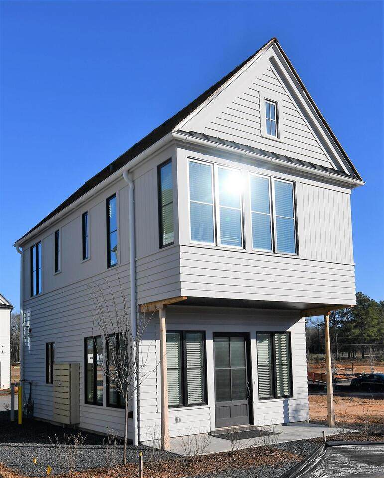 195 Breakspear Lane - Photo 1
