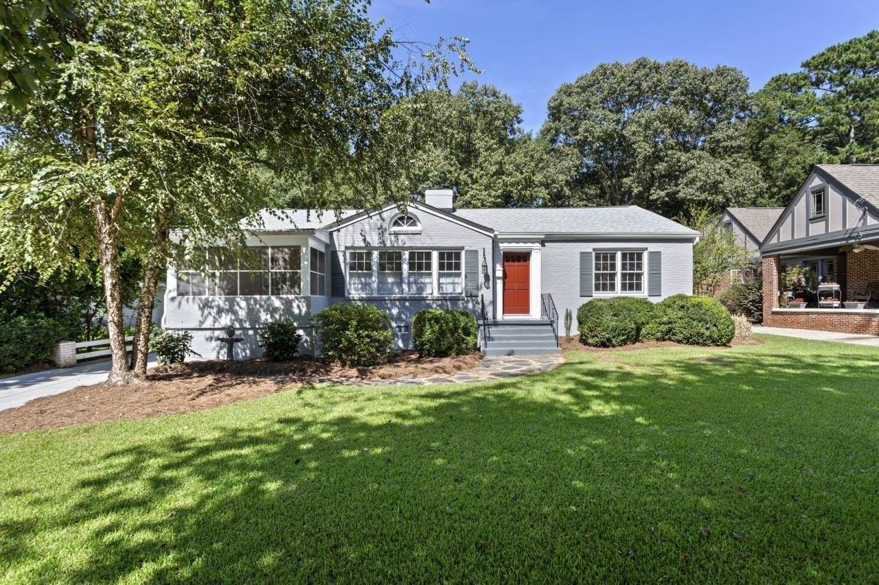 11 Lakeshore Drive - Photo 1