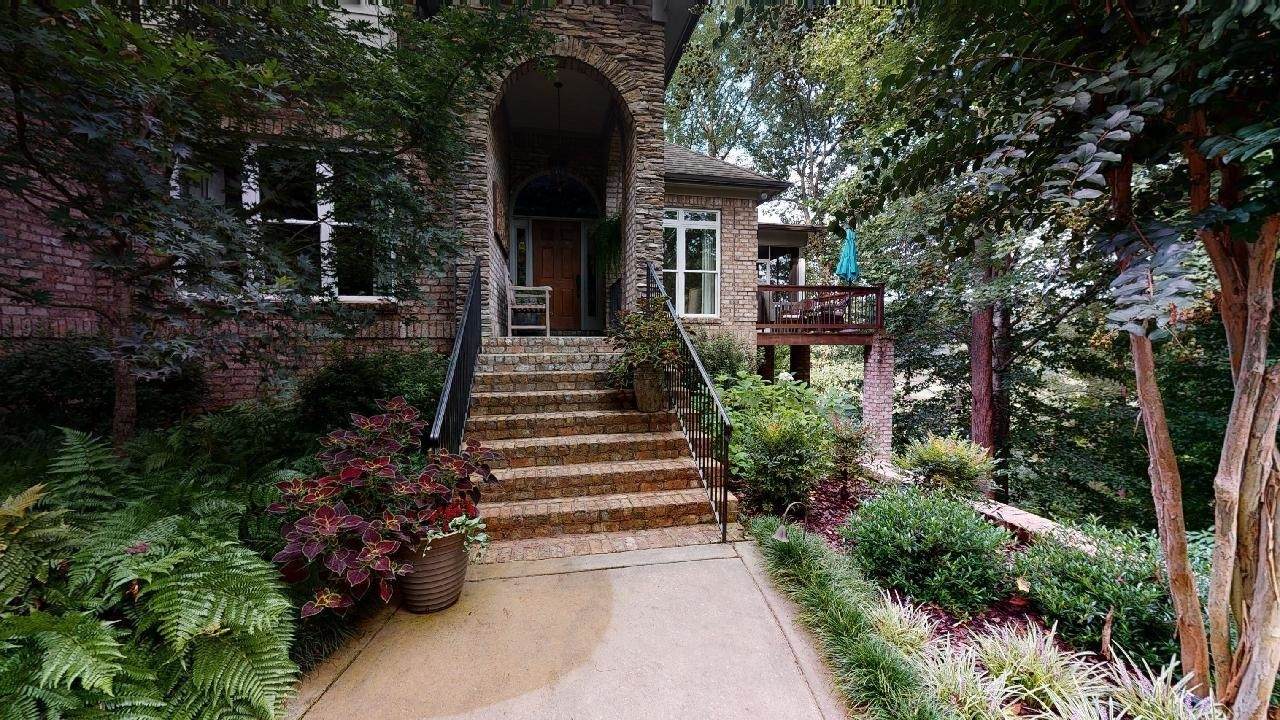 109 Fox Court - Photo 1