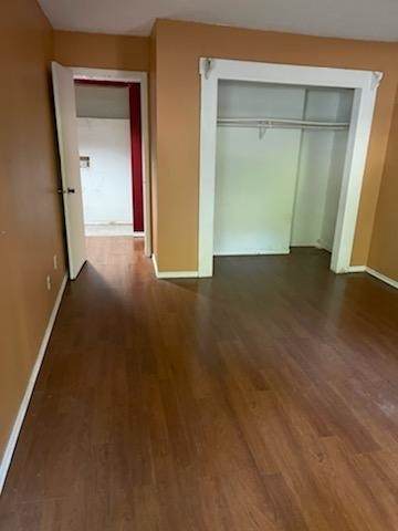 2511 Huntingdon - Photo 1