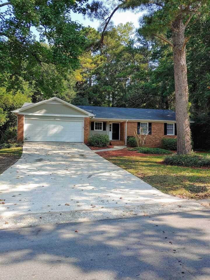 270 Davis Street - Photo 1
